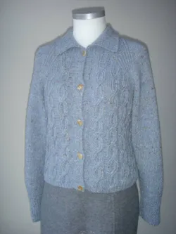 Gepard Jakke med snoninger og bred raglan