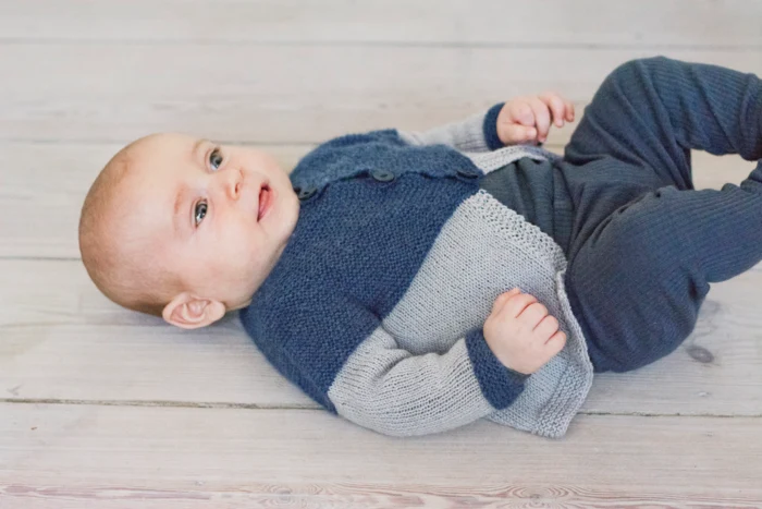 Nem Rundskåret Cardigan D