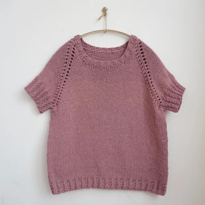 Gepard T-shirt med hulraglan og ribsnoning
