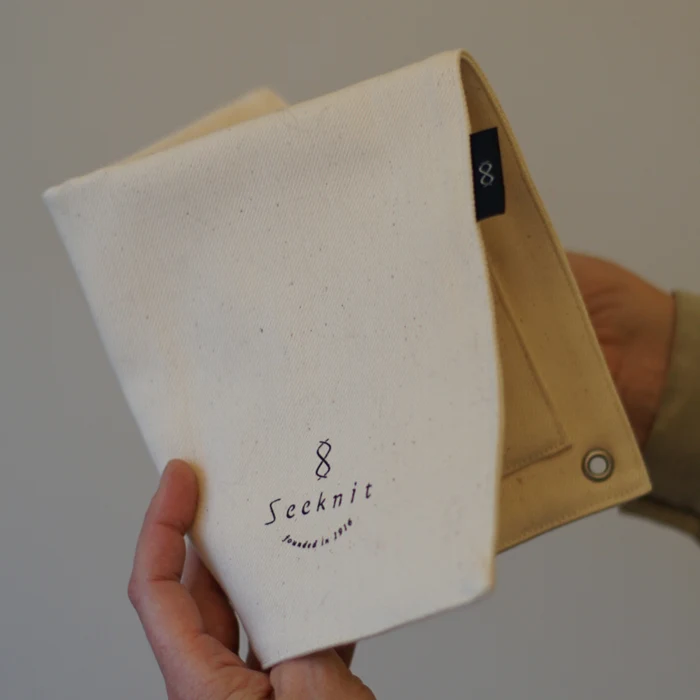 Seeknit Etui